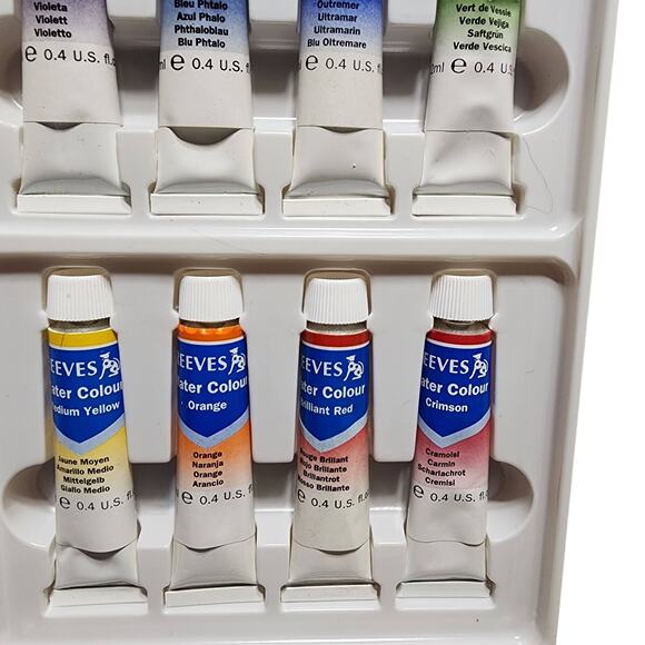 Reeves Paint Set in Wood Box - Picture 6 of 6